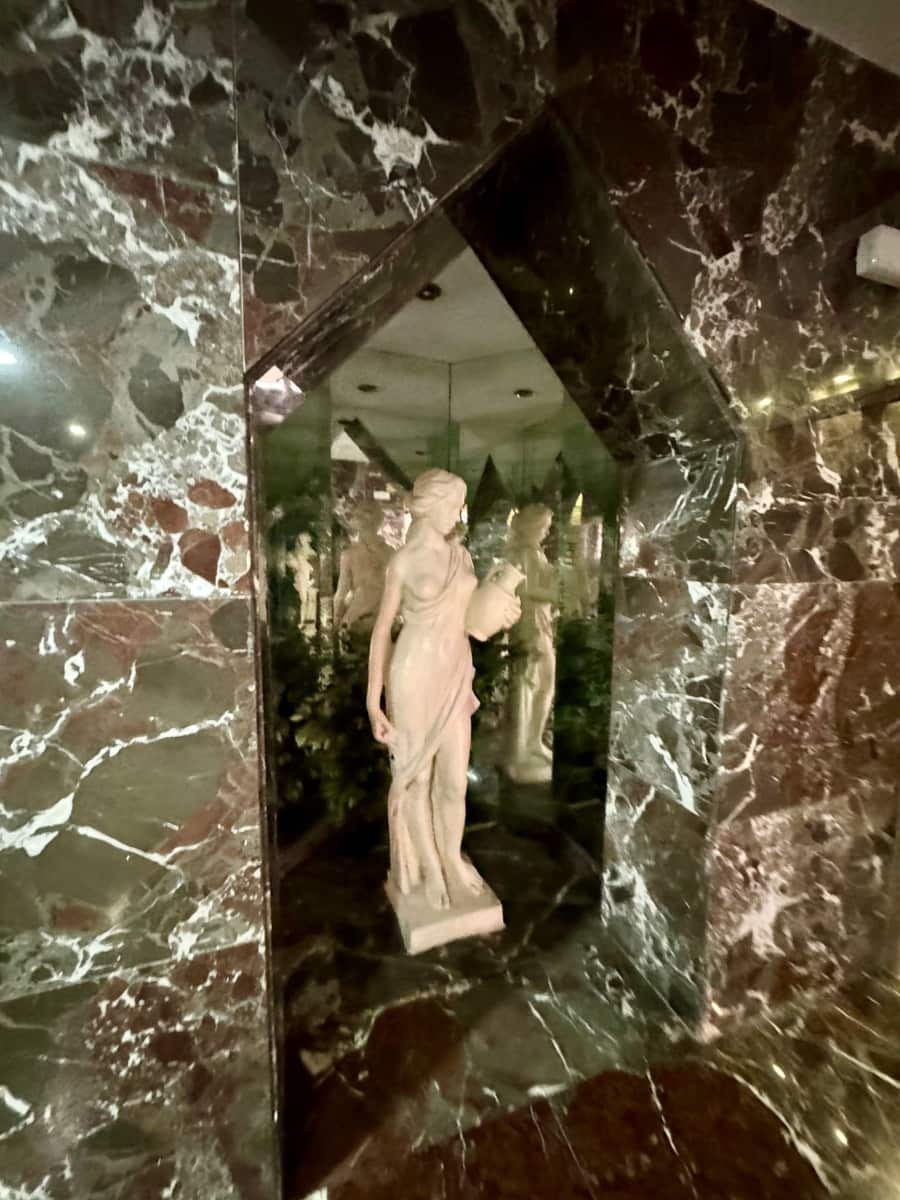 4 bedroom Apartment for sale in Benidorm with garage - € 478,000 (Ref: 8154938)