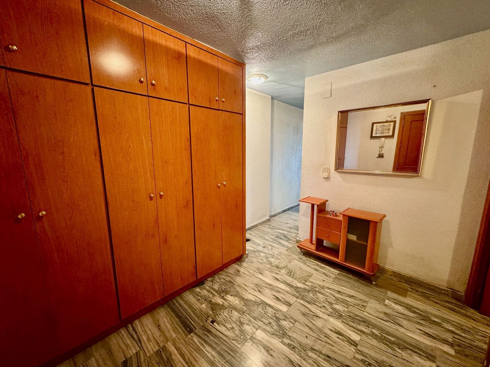 4 bedroom Apartment for sale in Benidorm with garage - € 478,000 (Ref: 8154938)