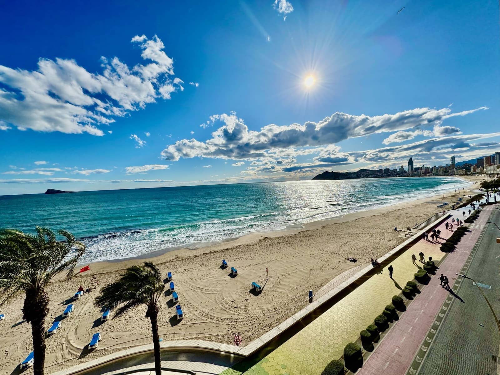 4 bedroom Apartment for sale in Benidorm with garage - € 478,000 (Ref: 8154938)