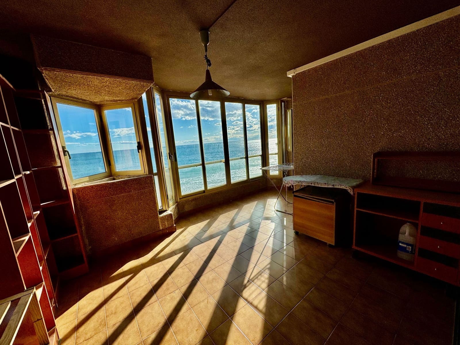 4 bedroom Apartment for sale in Benidorm with garage - € 478,000 (Ref: 8154938)