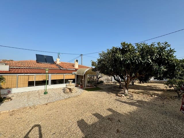 3 makuuhuone Huvila myytävänä paikassa La Nucia - 425 000 € (Ref: 8189516)