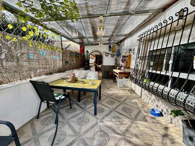 3 makuuhuone Huvila myytävänä paikassa La Nucia - 425 000 € (Ref: 8189516)