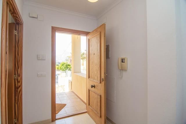 Chalet de 4 habitaciones en Benidorm en venta con garaje - 795.000 € (Ref: 8193797)