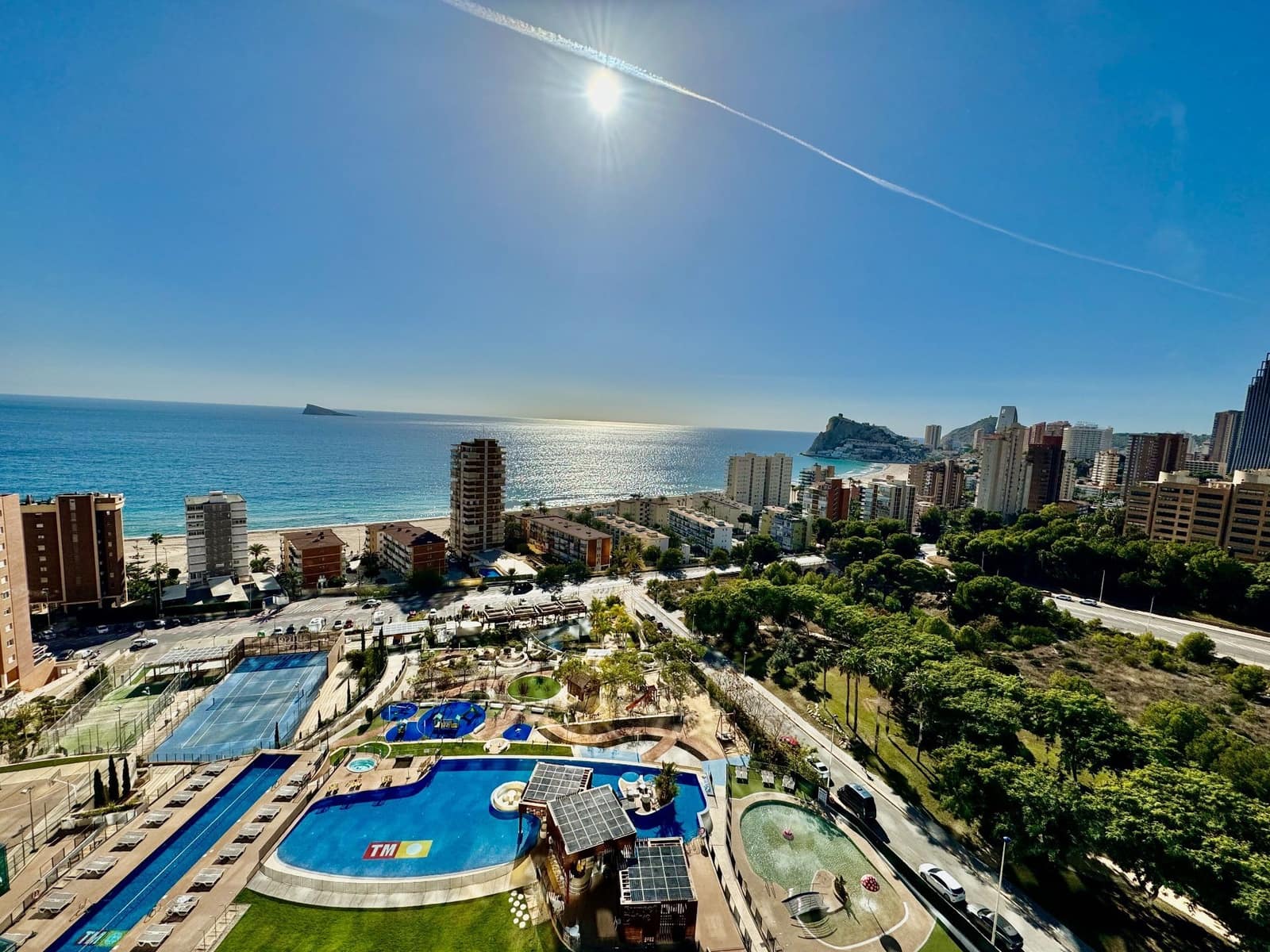 2 quarto Apartamento para arrendar em Benidorm com piscina garagem - 2 000 € (Ref: 8195066)