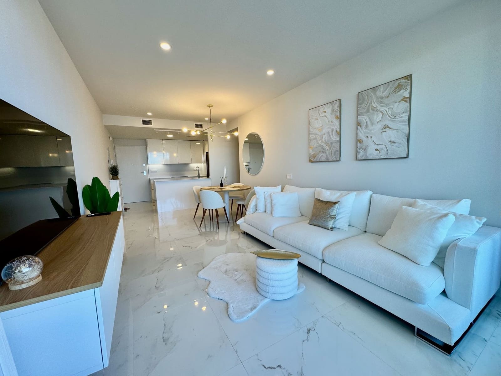 2 Zimmer Apartment zu verkaufen in Benidorm mit Pool Garage - 540.000 € (Ref: 8339455)