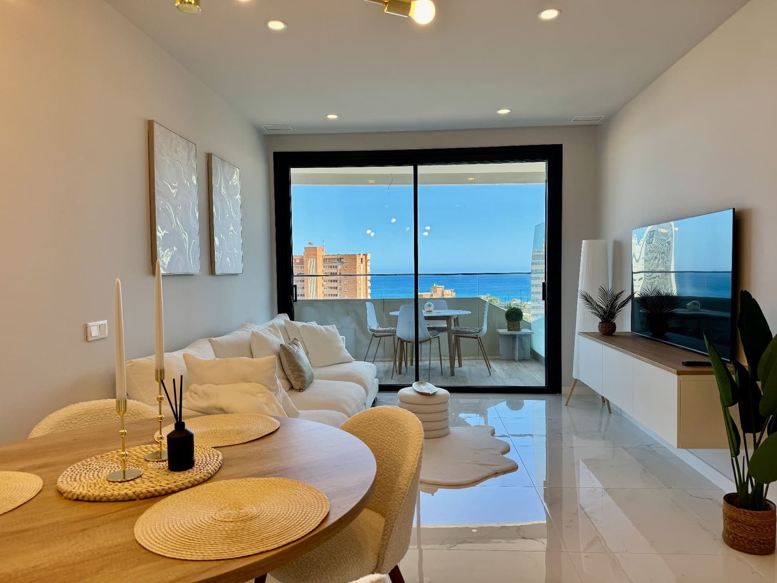 2 Zimmer Apartment zu verkaufen in Benidorm mit Pool Garage - 540.000 € (Ref: 8339455)