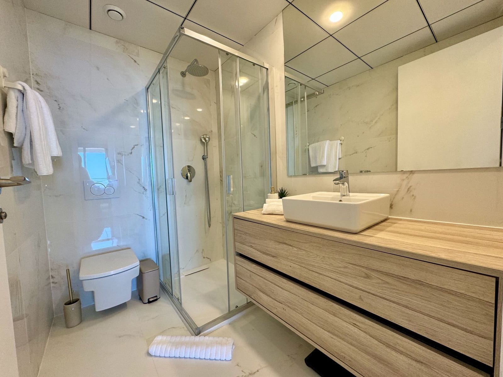 2 Zimmer Apartment zu verkaufen in Benidorm mit Pool Garage - 540.000 € (Ref: 8339455)