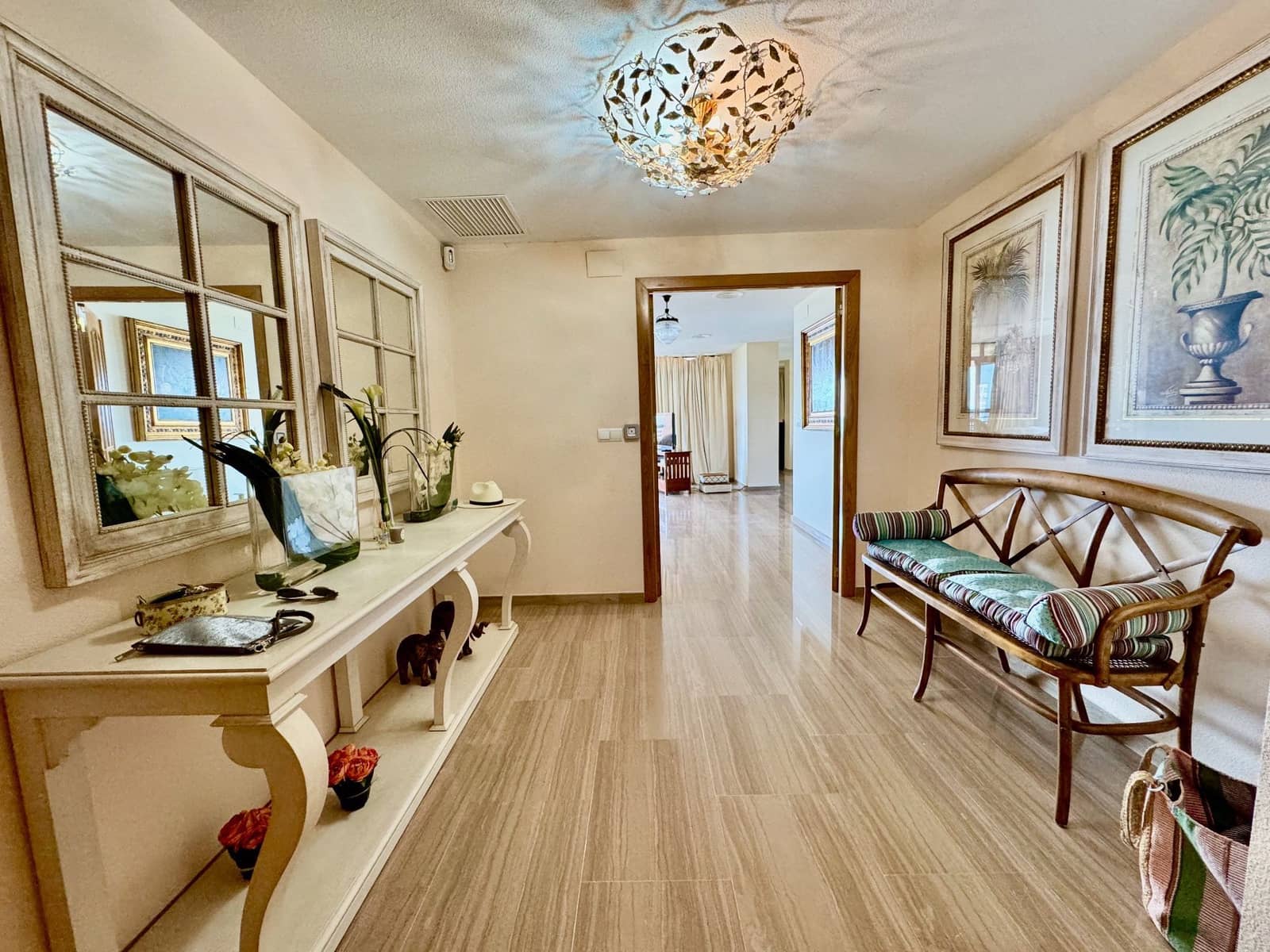 3 sypialnia Penthouse na sprzedaż w Benidorm z basenem garażem - 955 000 € (Ref: 8510002)