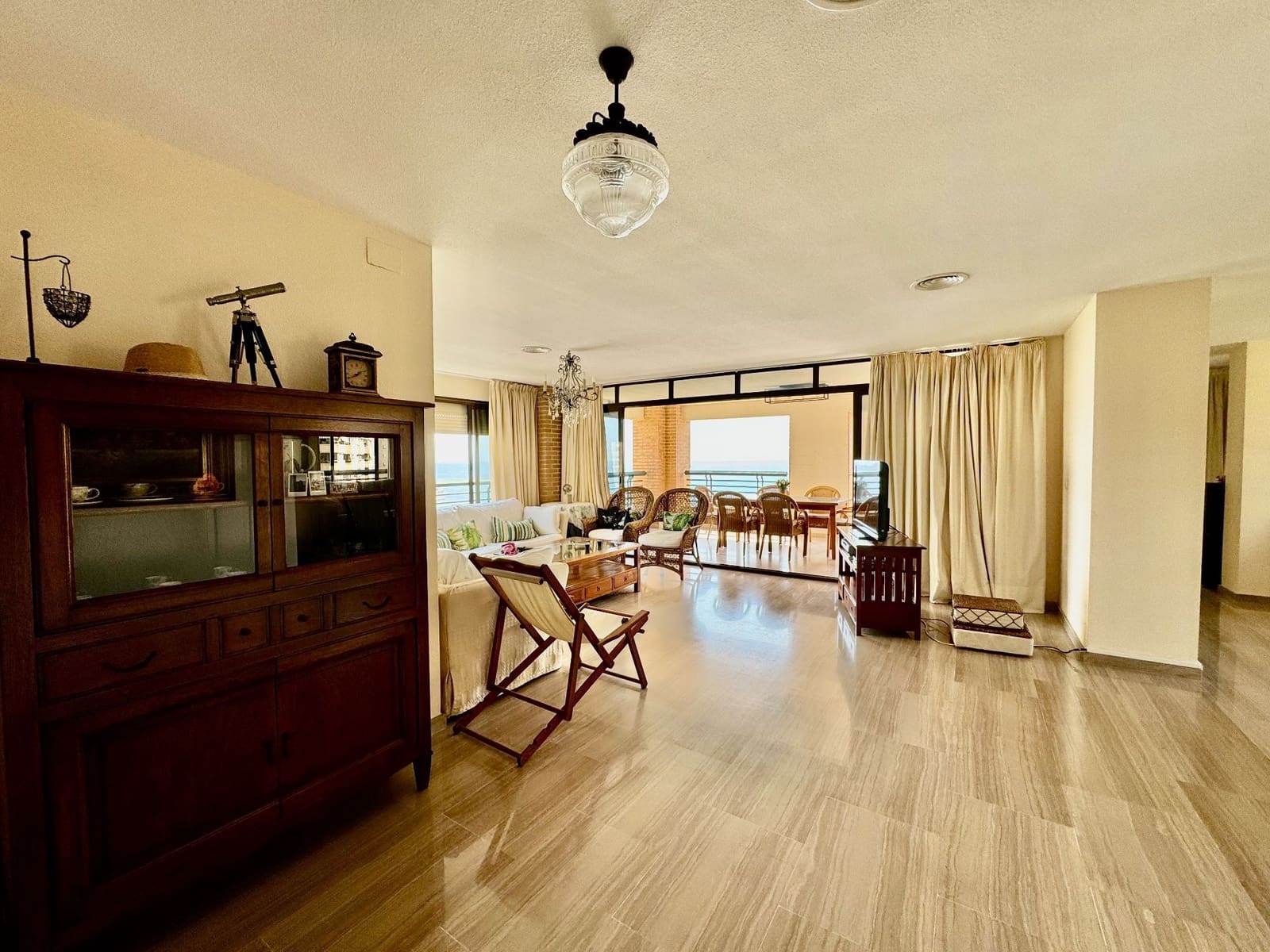 3 sypialnia Penthouse na sprzedaż w Benidorm z basenem garażem - 955 000 € (Ref: 8510002)