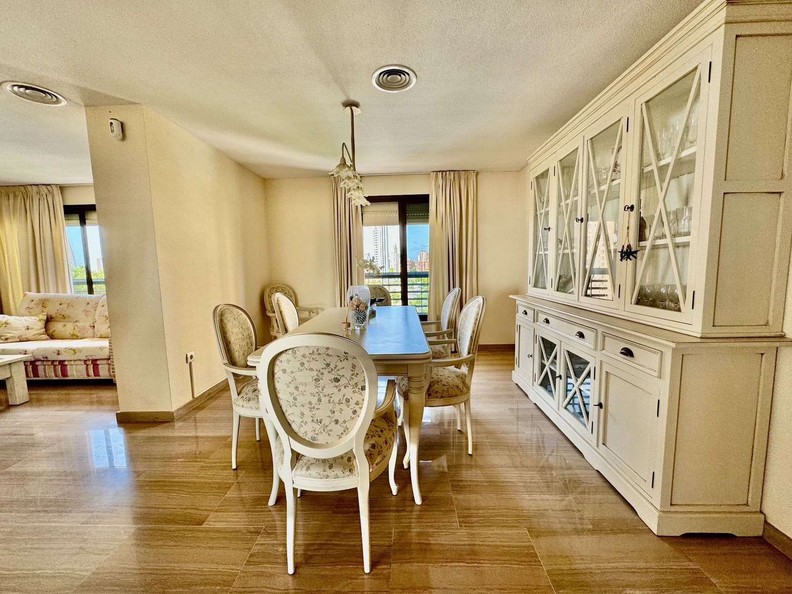 3 sypialnia Penthouse na sprzedaż w Benidorm z basenem garażem - 955 000 € (Ref: 8510002)