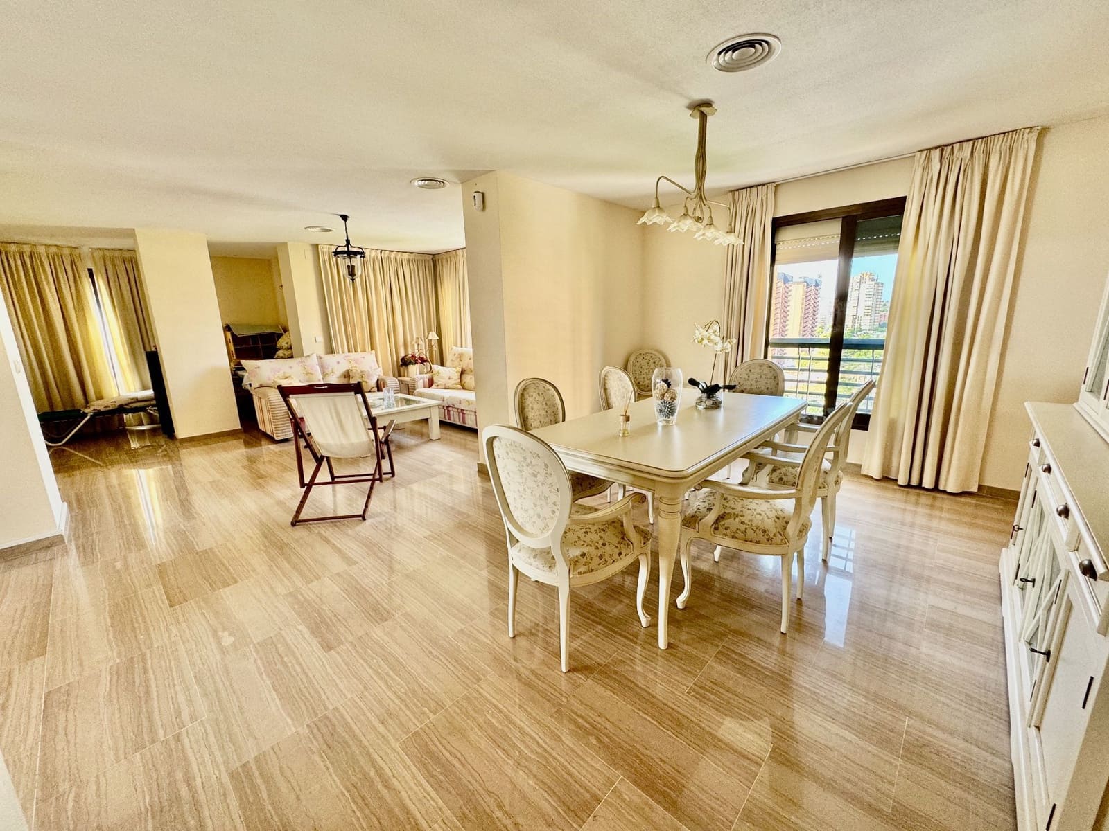 3 sypialnia Penthouse na sprzedaż w Benidorm z basenem garażem - 955 000 € (Ref: 8510002)