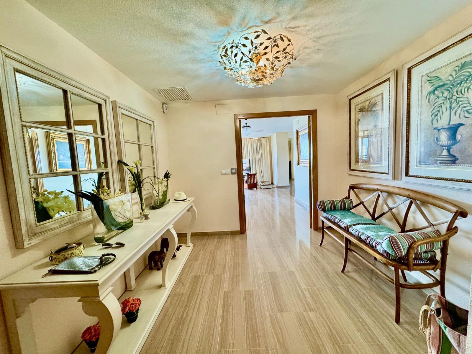 3 sypialnia Penthouse na sprzedaż w Benidorm z basenem garażem - 955 000 € (Ref: 8510002)