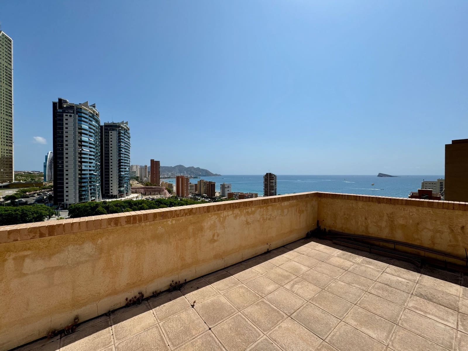 3 sypialnia Penthouse na sprzedaż w Benidorm z basenem garażem - 955 000 € (Ref: 8510002)