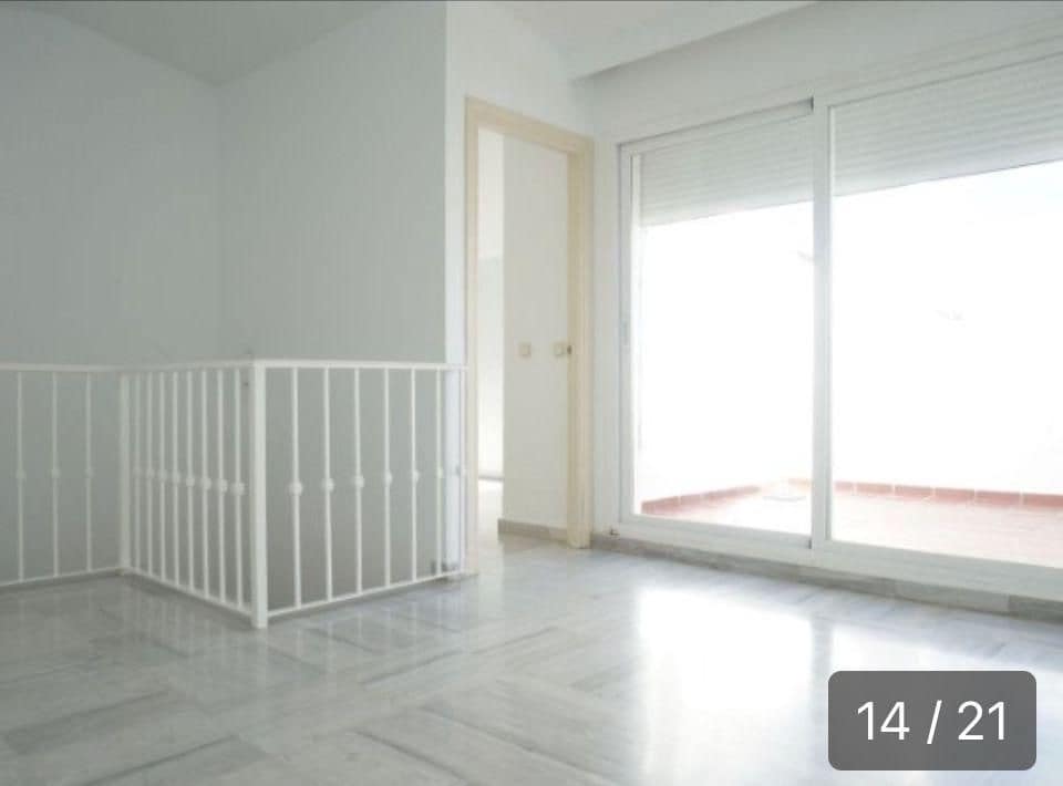 3 Zimmer Penthouse zu verkaufen in Marbella mit Pool Garage - 750.000 € (Ref: 8552544)