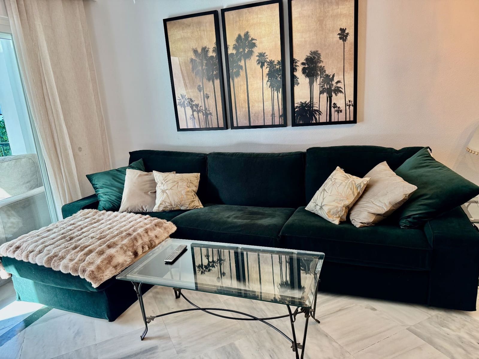 2 makuuhuone Huoneisto vuokrattavana paikassa Puerto Banus mukana uima-altaan 
autotalli - 2 000 € (Ref: 8677664)