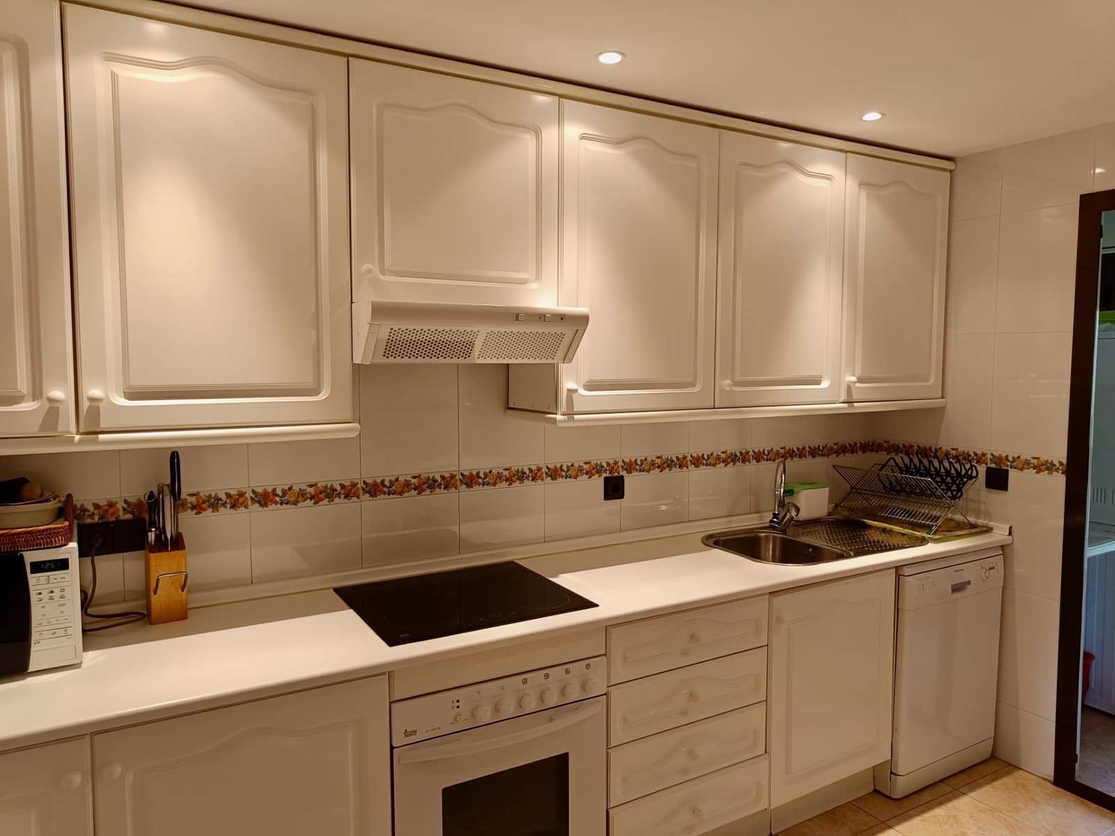 3 Zimmer Apartment zu verkaufen in Benidorm mit Pool Garage - 625.000 € (Ref: 8683845)