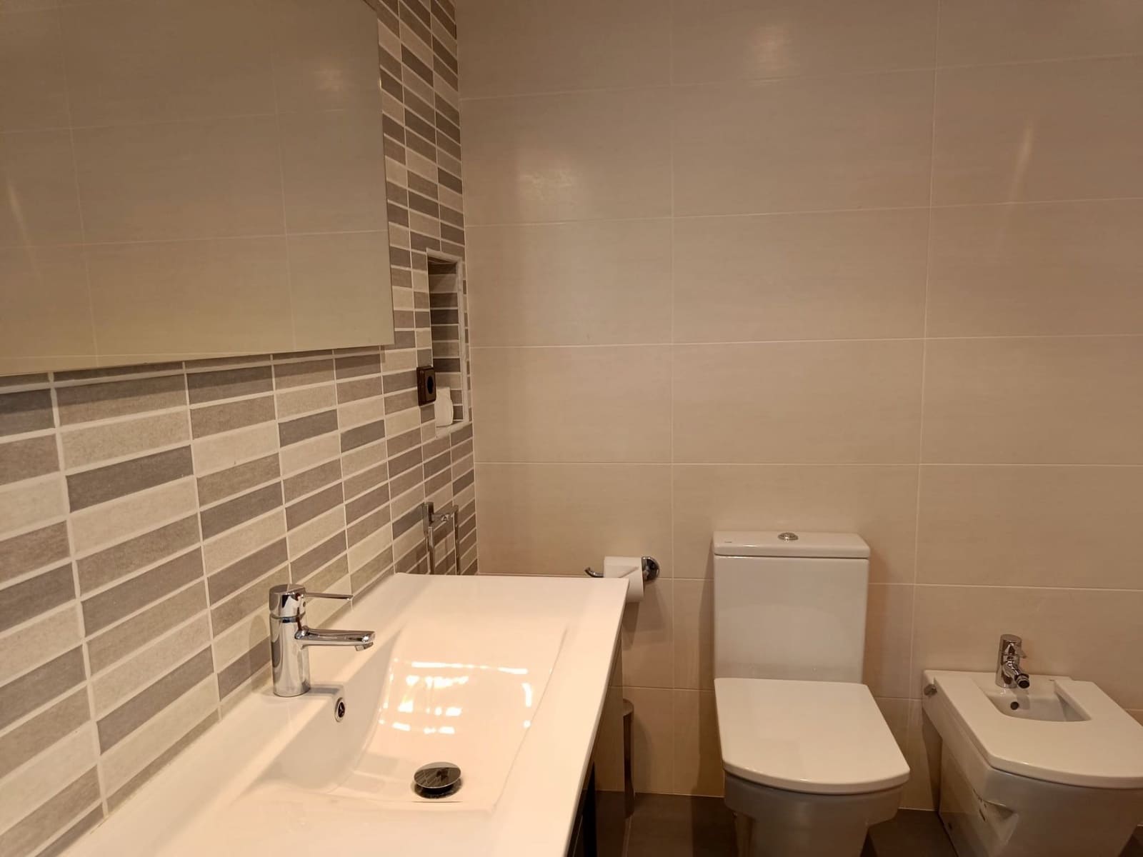 3 Zimmer Apartment zu verkaufen in Benidorm mit Pool Garage - 625.000 € (Ref: 8683845)