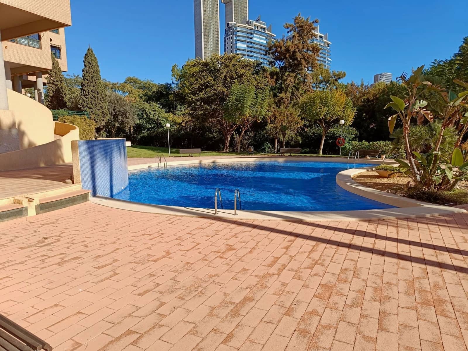 3 Zimmer Apartment zu verkaufen in Benidorm mit Pool Garage - 625.000 € (Ref: 8683845)