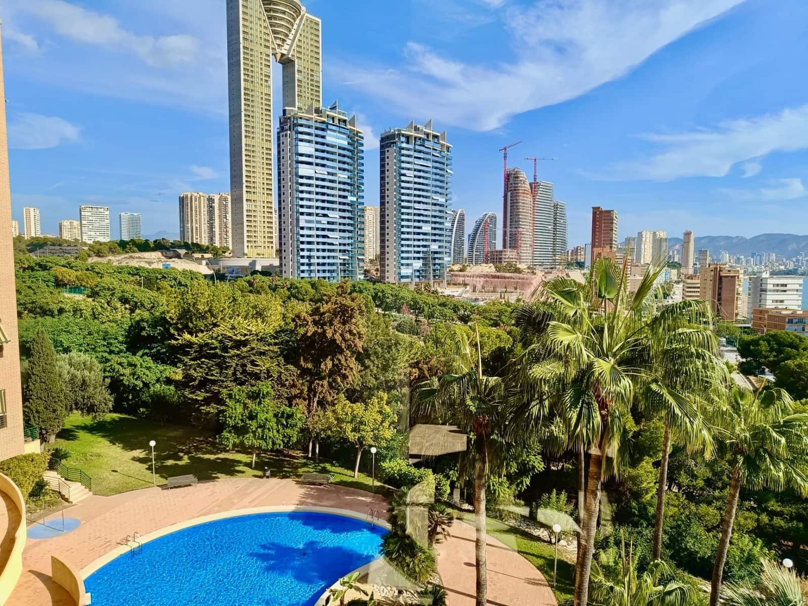3 Zimmer Apartment zu verkaufen in Benidorm mit Pool Garage - 625.000 € (Ref: 8683845)