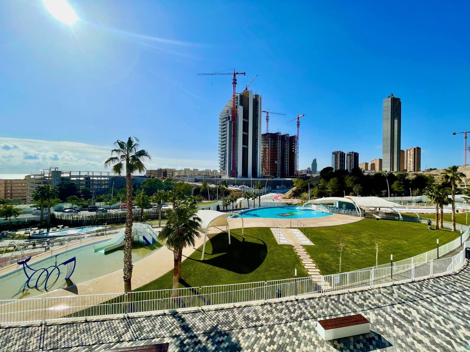 3 Zimmer Apartment zu verkaufen in Benidorm mit Pool Garage - 745.000 € (Ref: 8735157)