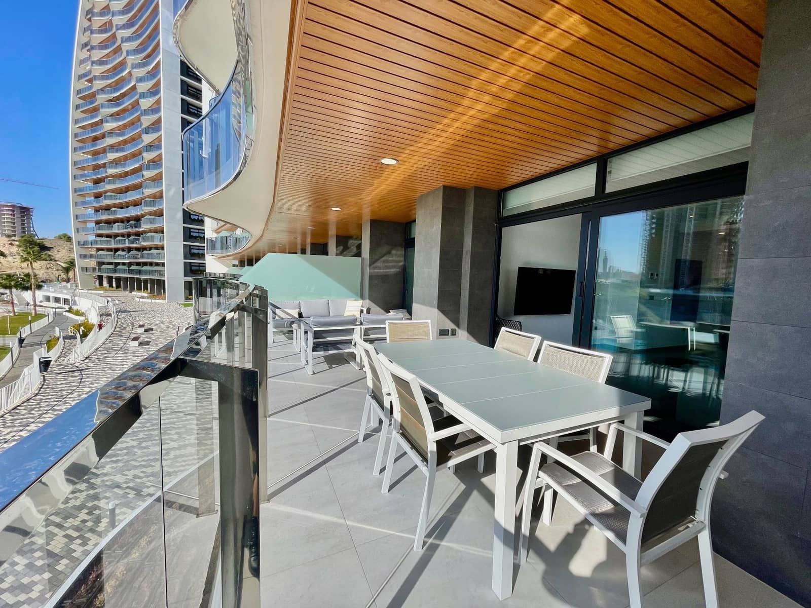 3 Zimmer Apartment zu verkaufen in Benidorm mit Pool Garage - 745.000 € (Ref: 8735157)