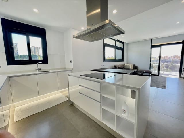 3 Zimmer Apartment zu verkaufen in Benidorm mit Pool Garage - 745.000 € (Ref: 8735157)