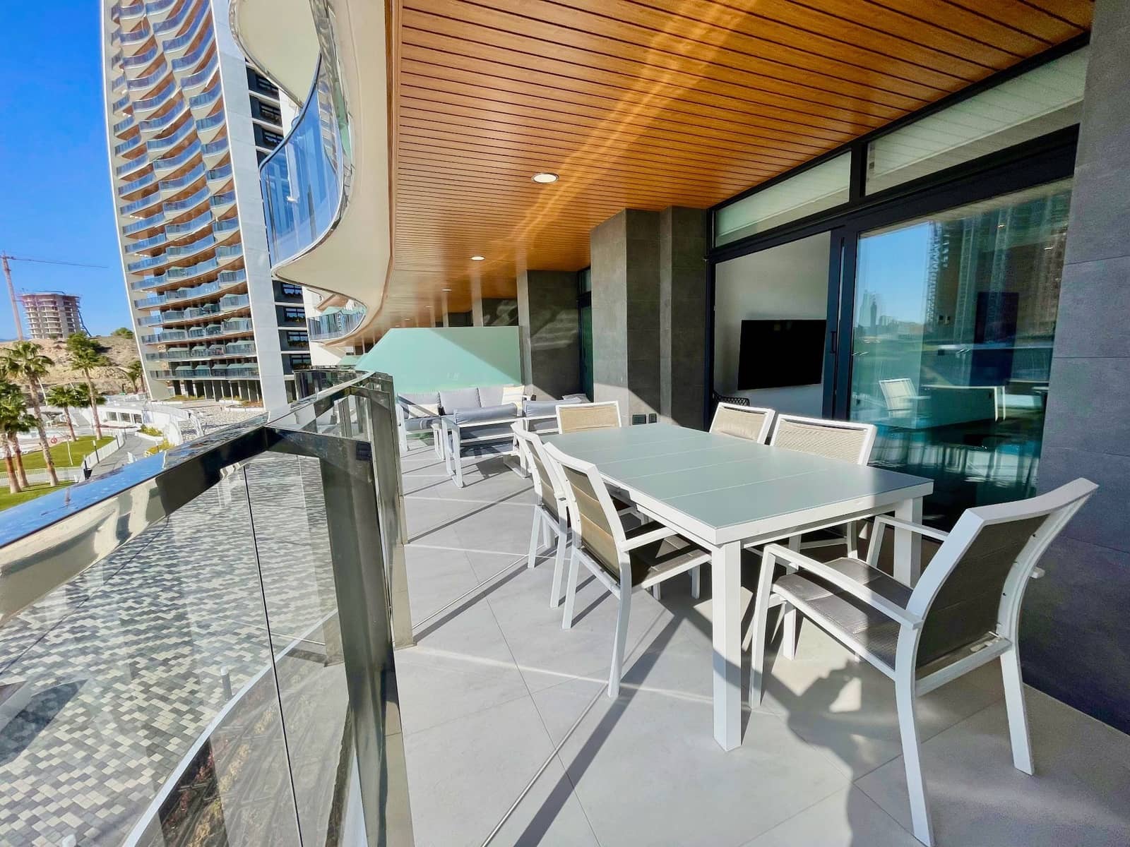 3 Zimmer Apartment zu verkaufen in Benidorm mit Pool Garage - 745.000 € (Ref: 8735157)