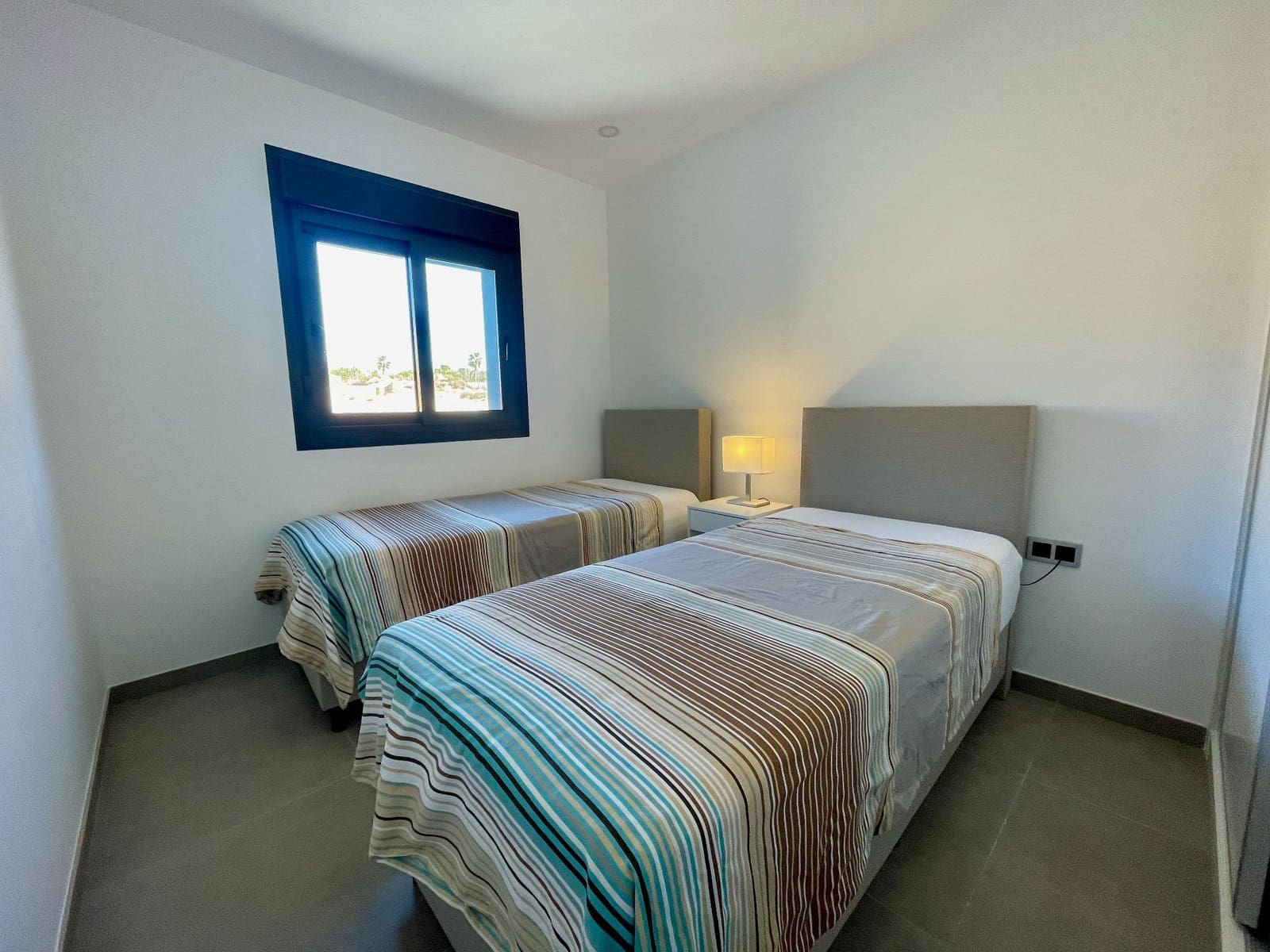 3 Zimmer Apartment zu verkaufen in Benidorm mit Pool Garage - 745.000 € (Ref: 8735157)