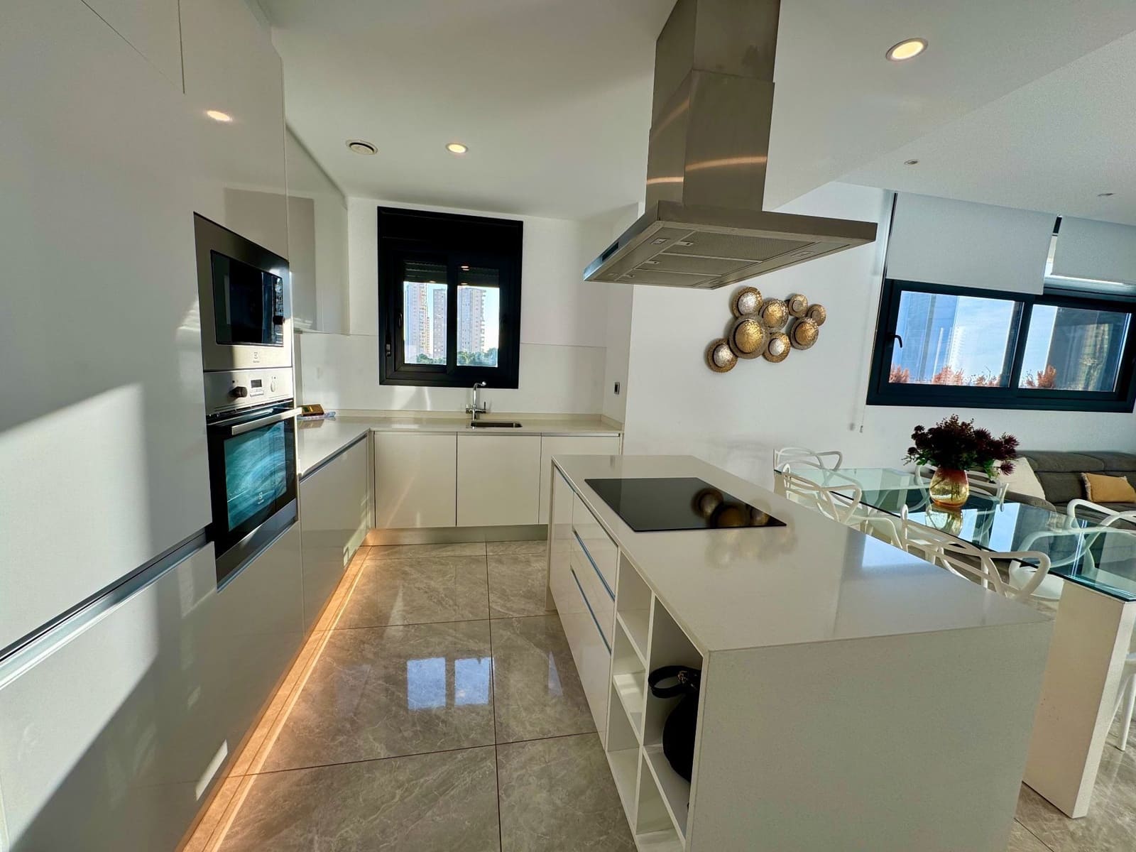 3 soverom Leilighet til salgs i Benidorm med svømmebasseng garasje - € 720 000 (Ref: 8757413)