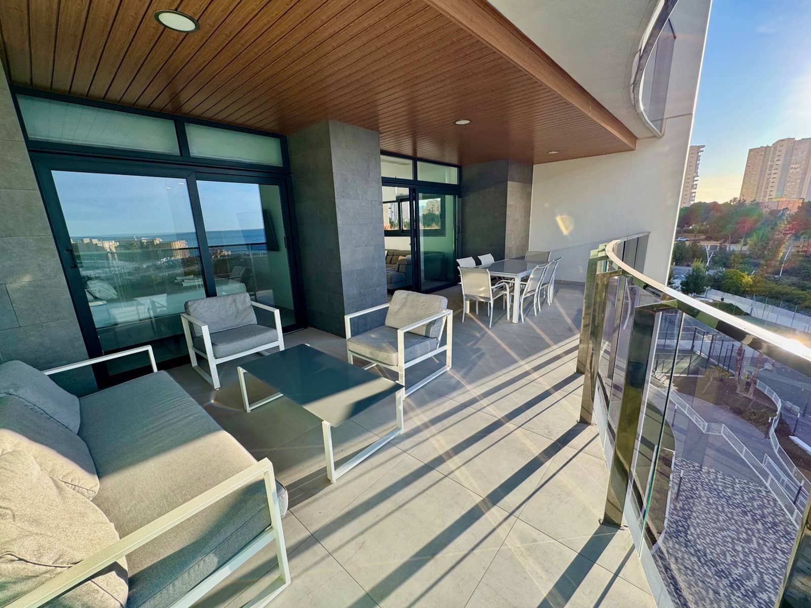 3 soverom Leilighet til salgs i Benidorm med svømmebasseng garasje - € 720 000 (Ref: 8757413)