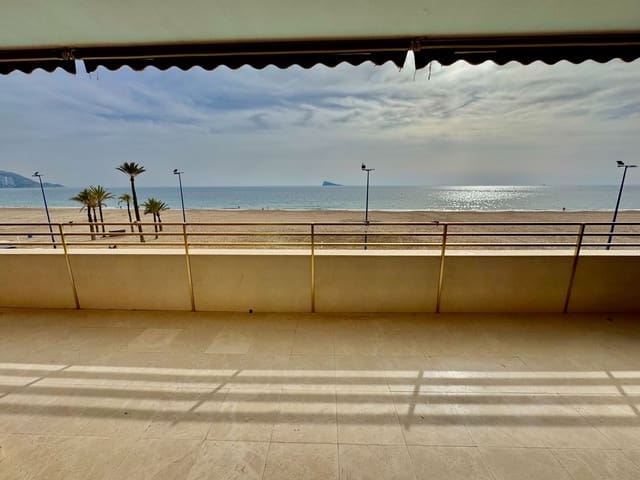 3 bedroom Apartment for sale in Benidorm with pool garage - € 735,000 (Ref: 8809300)