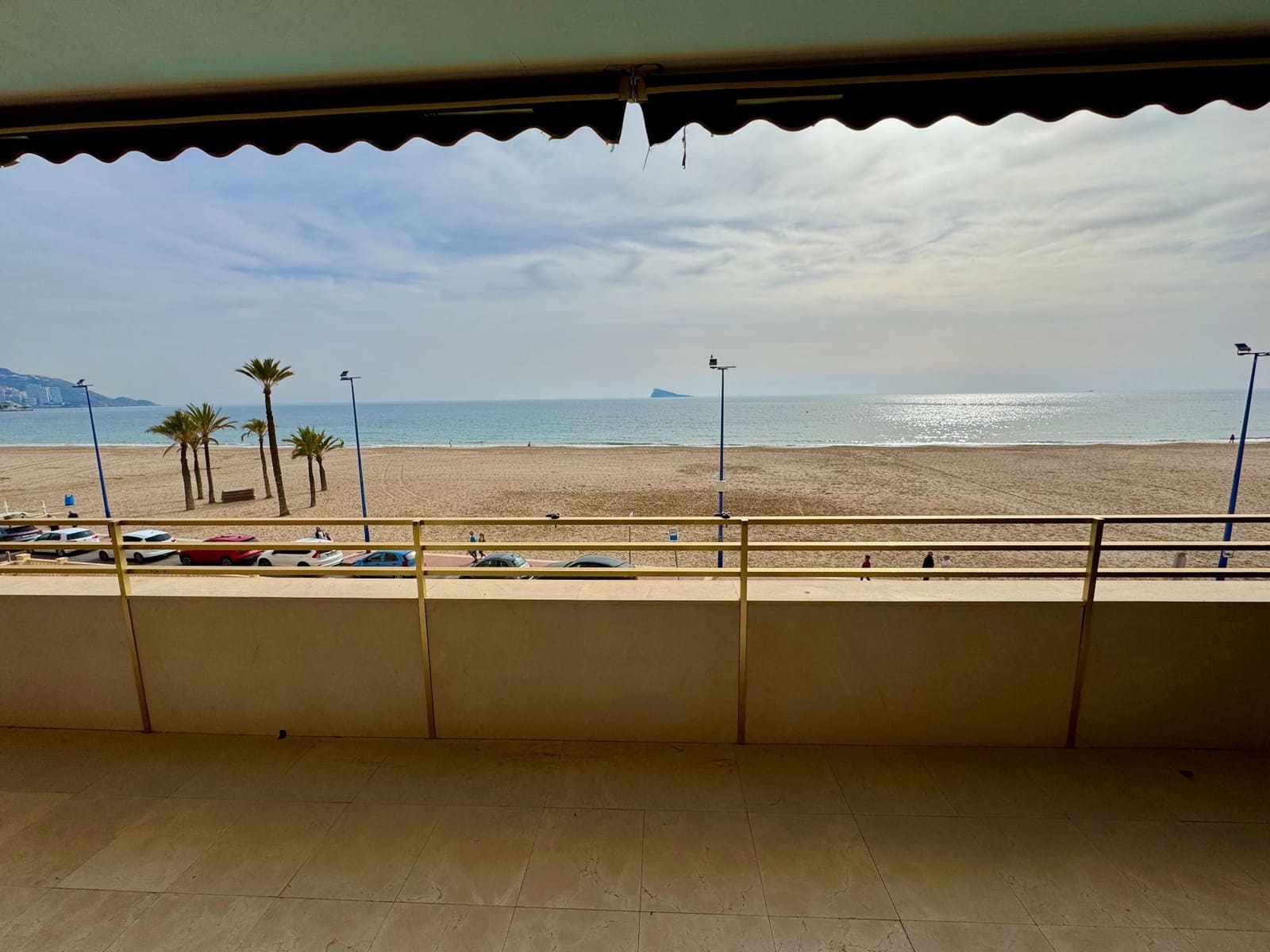 3 bedroom Apartment for sale in Benidorm with pool garage - € 735,000 (Ref: 8809300)