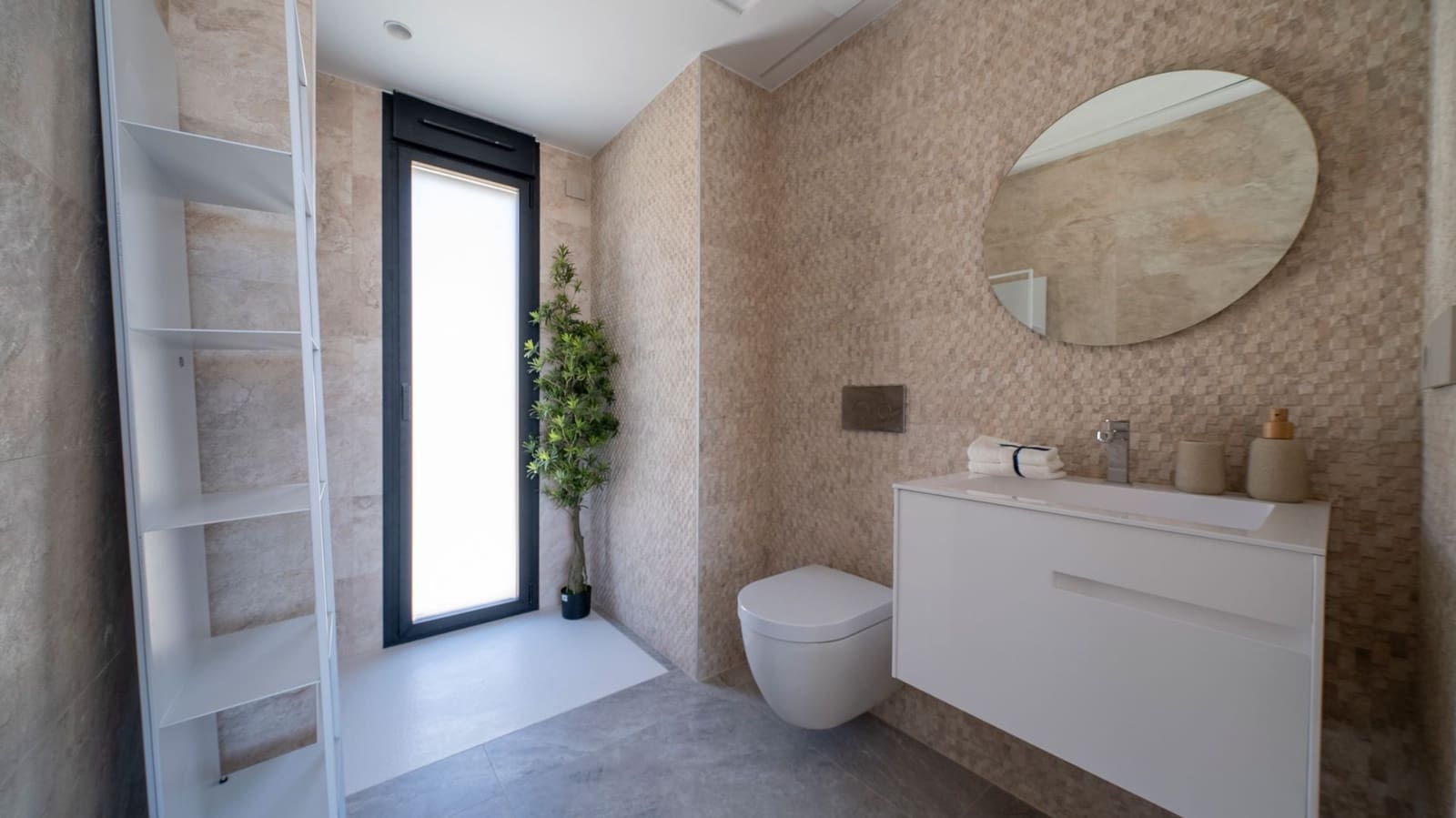 4 bedroom Villa for sale in Finestrat with pool garage - € 1,350,000 (Ref: 8836290)