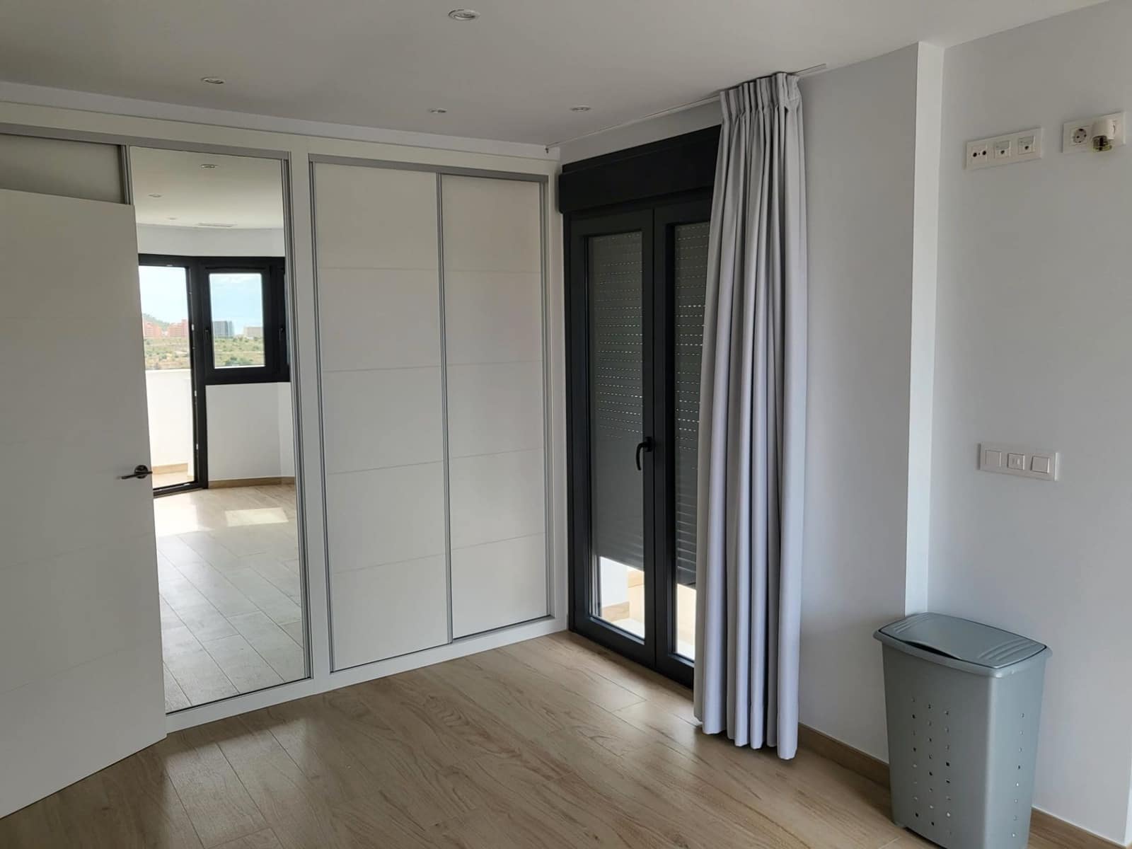 2 soveværelse Semi-Rækkehus til salg i Finestrat med swimmingpool garage - € 420.000 (Ref: 8942630)