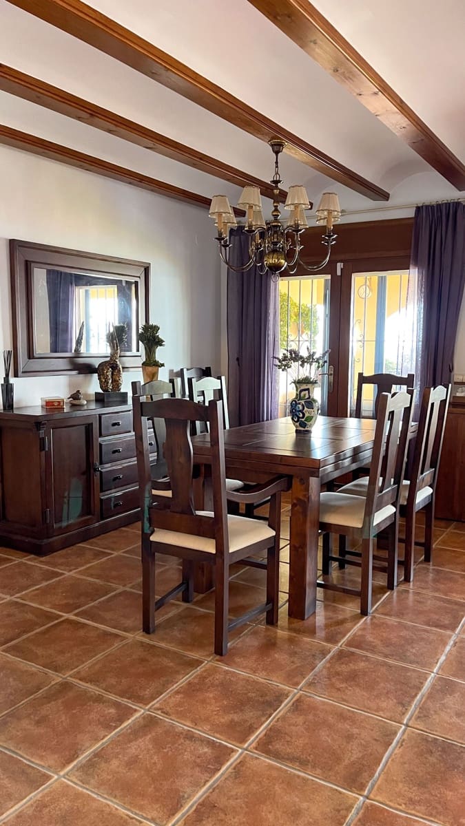 5 sypialnia Willa na sprzedaż w Benissa z basenem garażem - 1 800 000 € (Ref: 8964175)