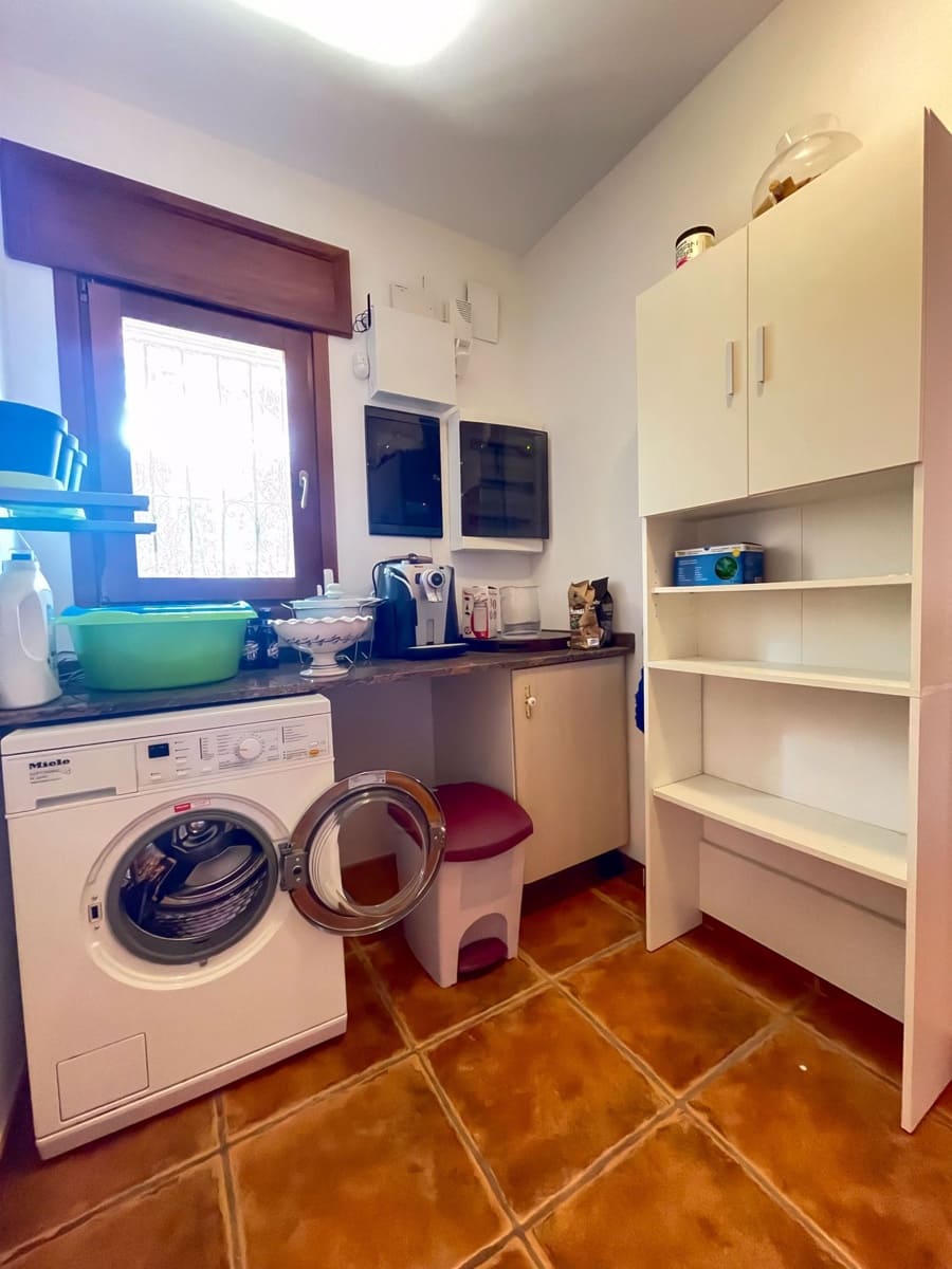 5 sypialnia Willa na sprzedaż w Benissa z basenem garażem - 1 800 000 € (Ref: 8964175)