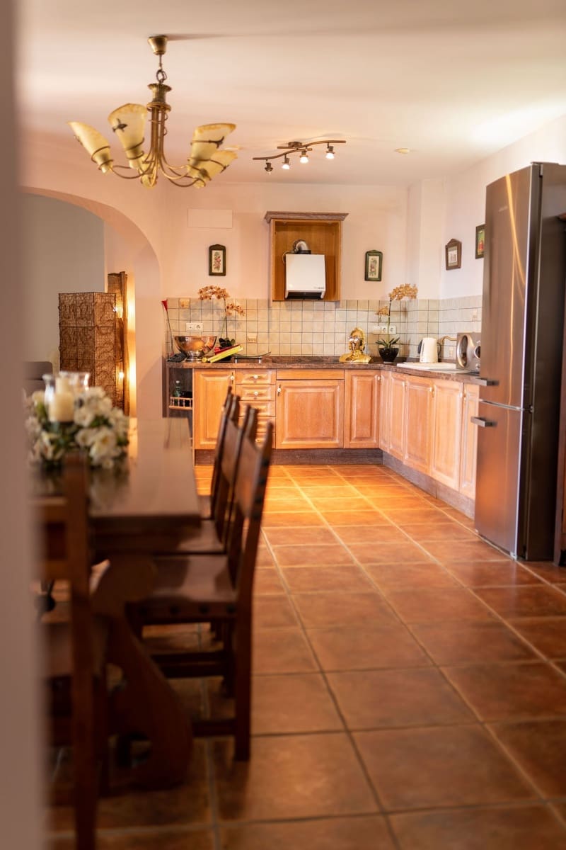 5 sypialnia Willa na sprzedaż w Benissa z basenem garażem - 1 800 000 € (Ref: 8964175)