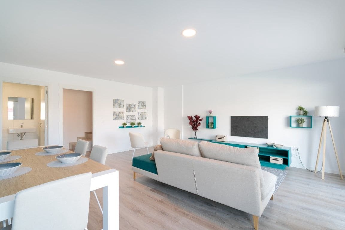 4 soveværelse Semi-Rækkehus til salg i Finestrat med swimmingpool garage - € 435.000 (Ref: 9000960)