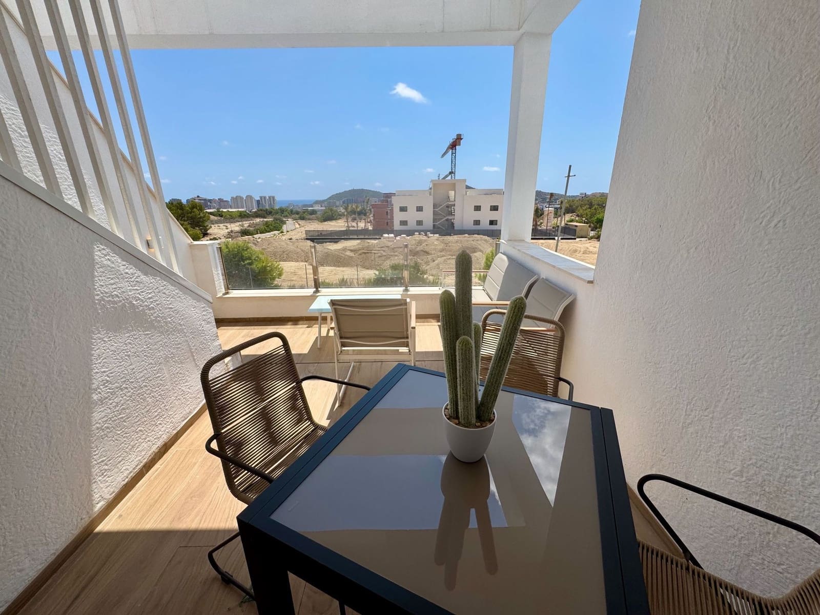 Bungalow de 2 habitaciones en Finestrat en venta con piscina garaje - 379.900 € (Ref: 9157834)