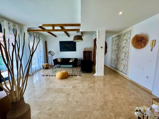 2 soveværelse Lejlighed til leje i La Villajoyosa / Vila Joiosa med swimmingpool garage - € 1.900 (Ref: 9162068)