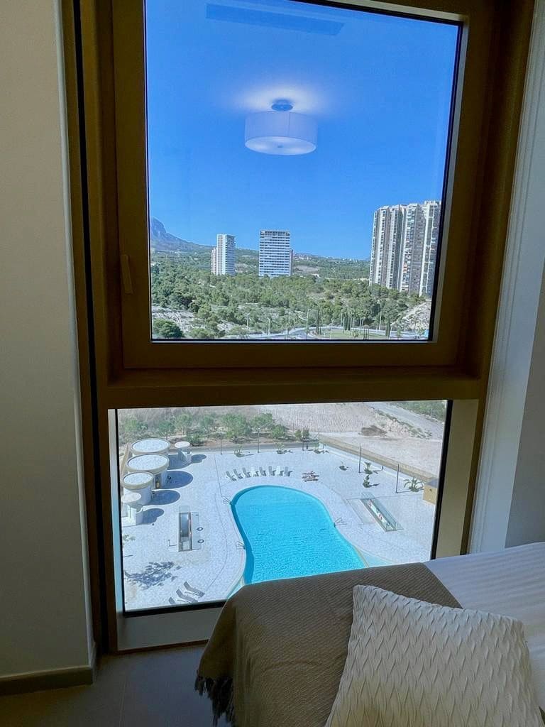 2 Zimmer Apartment zu verkaufen in Benidorm mit Pool Garage - 469.000 € (Ref: 9165538)