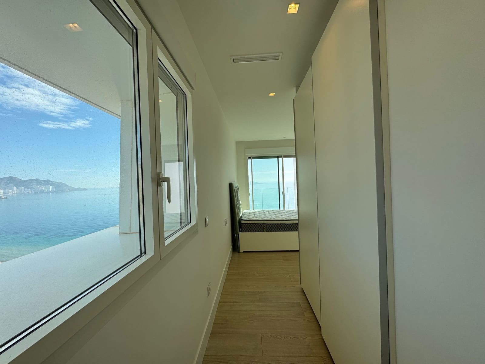 Apartamento de 4 habitaciones en Benidorm en venta con garaje - 4.300.000 € (Ref: 9169342)