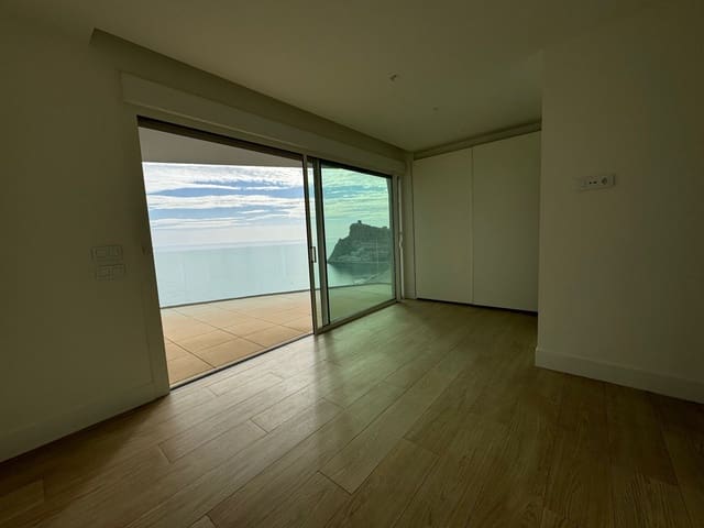 Apartamento de 4 habitaciones en Benidorm en venta con garaje - 4.300.000 € (Ref: 9169342)