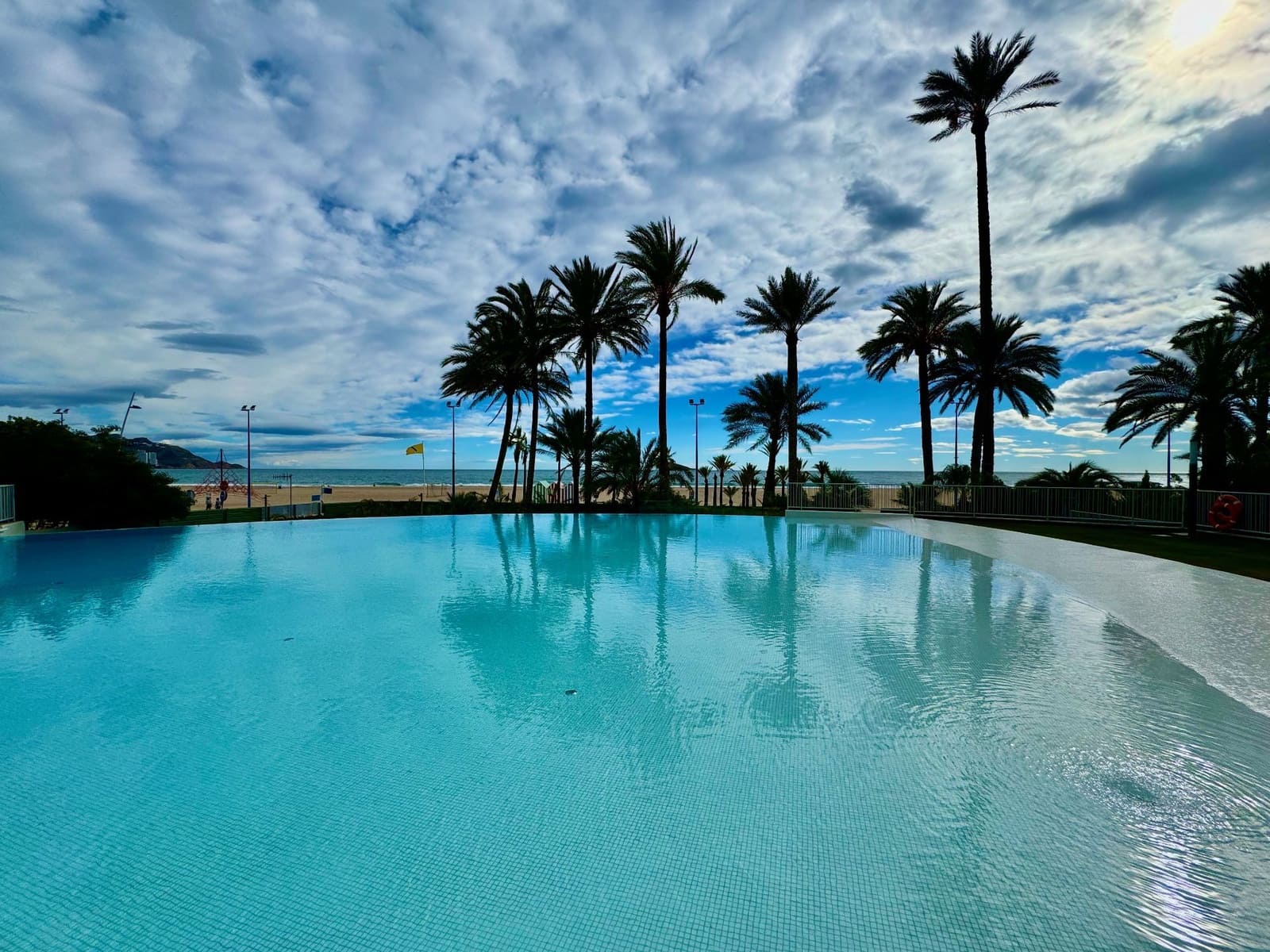 Apartamento de 4 habitaciones en Benidorm en venta con garaje - 4.300.000 € (Ref: 9169342)