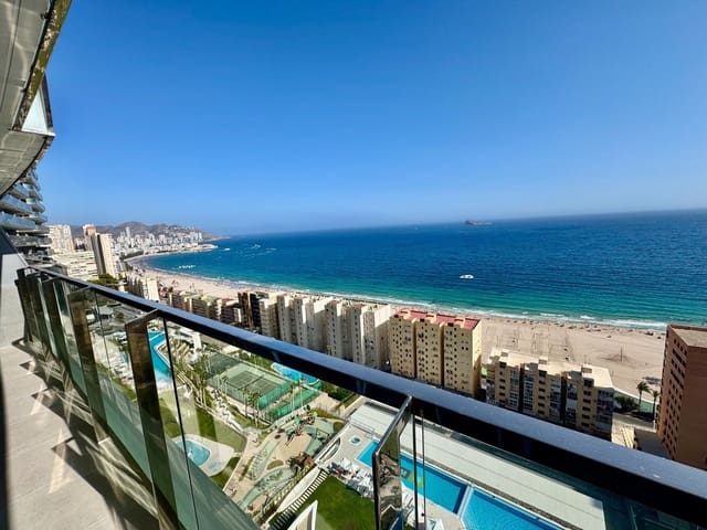 Apartamento de 2 habitaciones en Benidorm en venta con piscina garaje - 610.000 € (Ref: 9197512)