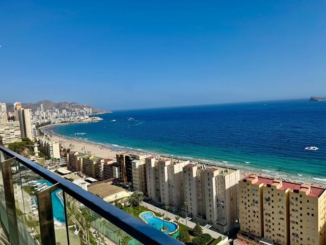 Apartamento de 2 habitaciones en Benidorm en venta con piscina garaje - 610.000 € (Ref: 9197512)