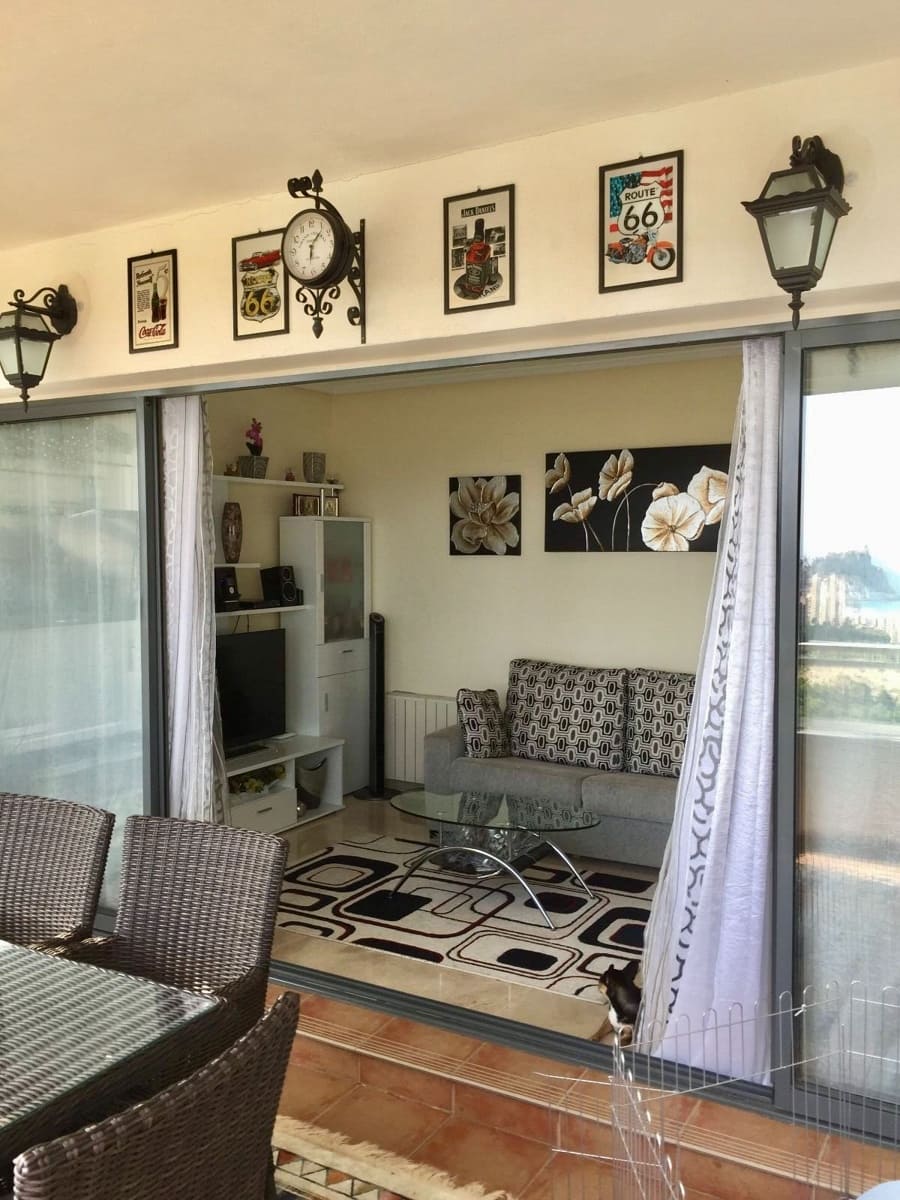 2 Zimmer Apartment zu verkaufen in Benidorm mit Pool Garage - 285.000 € (Ref: 9200306)