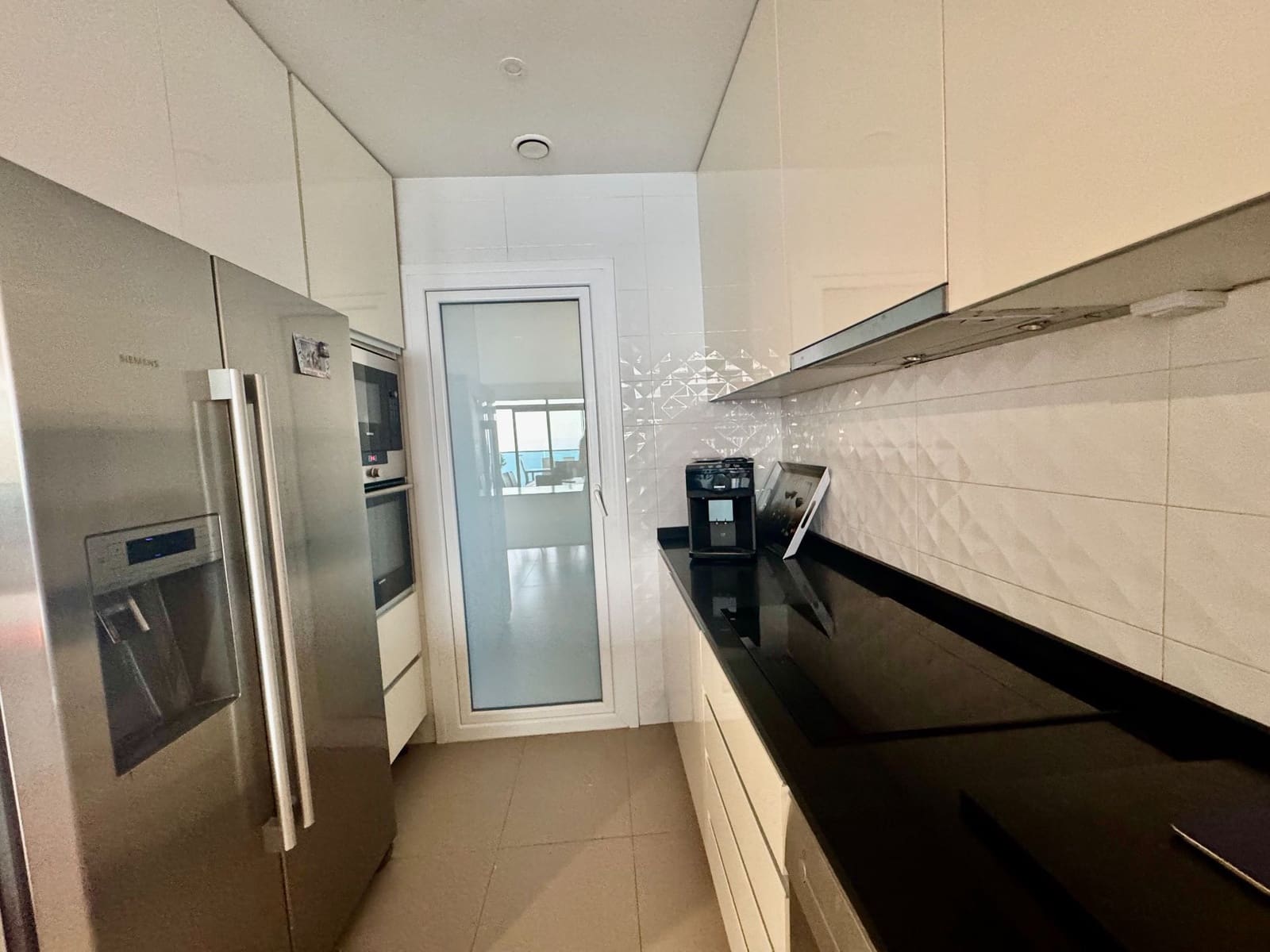 2 soveværelse Lejlighed til salg i Benidorm med swimmingpool garage - € 670.000 (Ref: 9242734)