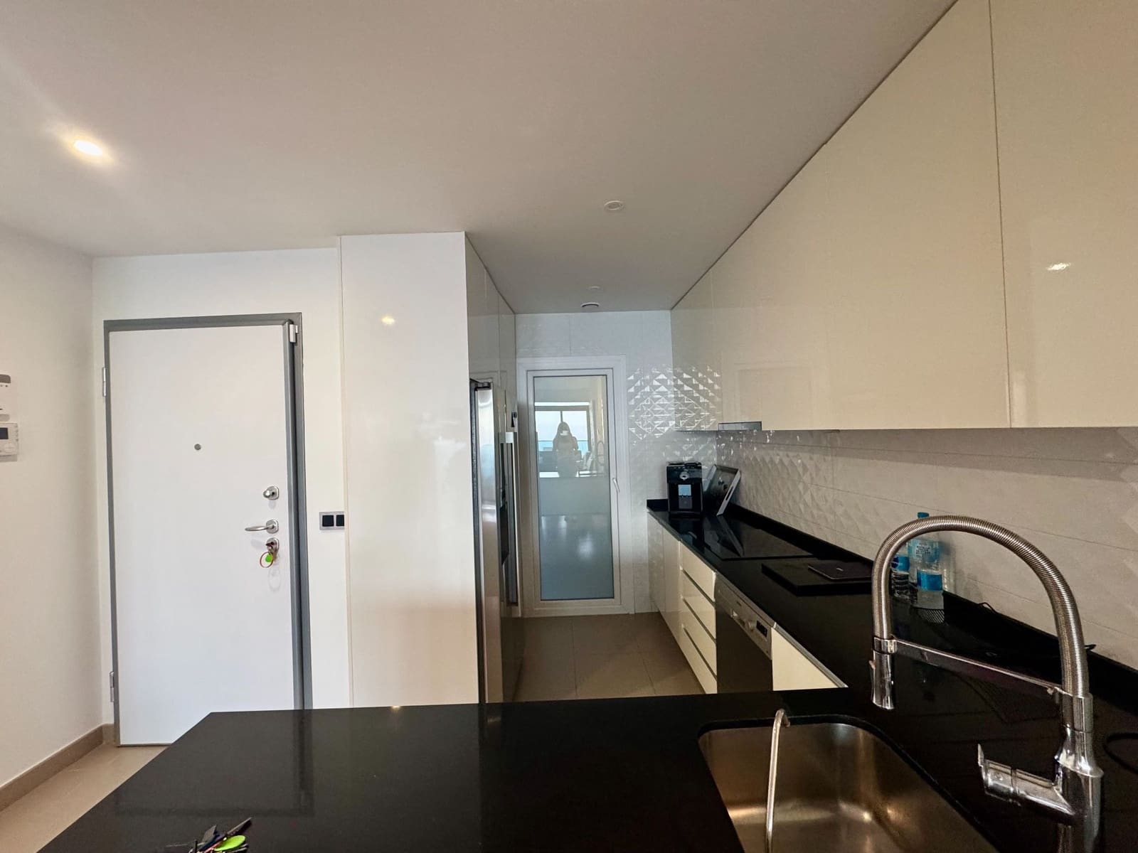 2 soveværelse Lejlighed til salg i Benidorm med swimmingpool garage - € 670.000 (Ref: 9242734)