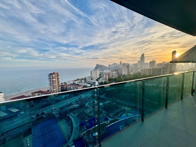 2 soveværelse Lejlighed til salg i Playa Poniente, Benidorm med swimmingpool garage - € 670.000 (Ref: 9242734)